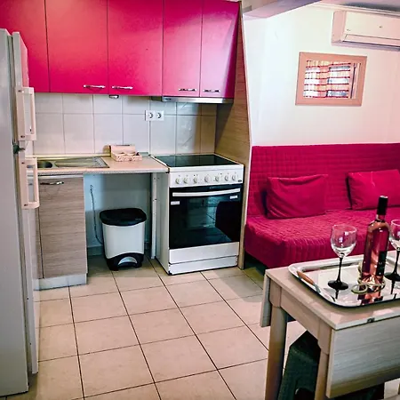 Apartment Four Seasons 2 *