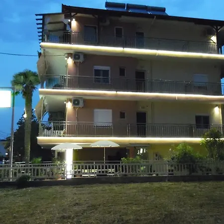 Four Seasons 2 * Paralía