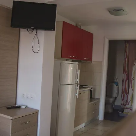 Apartman Four Seasons 2 Paralía