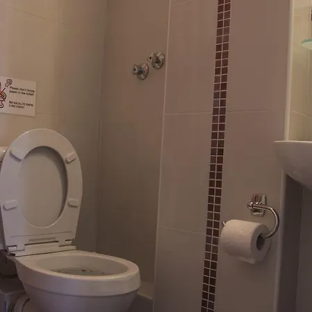 شقة Four Seasons 2 *