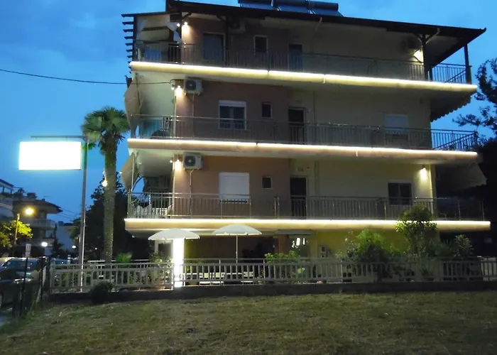 Four Seasons 2 * Paralía