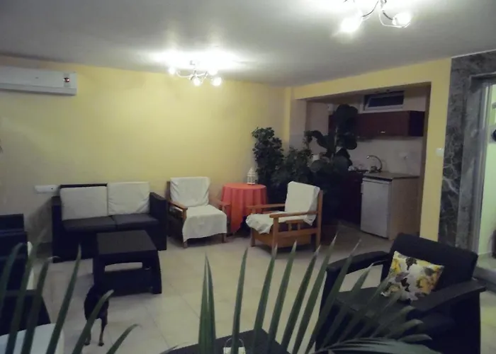 Apartamento Four Seasons 2 *