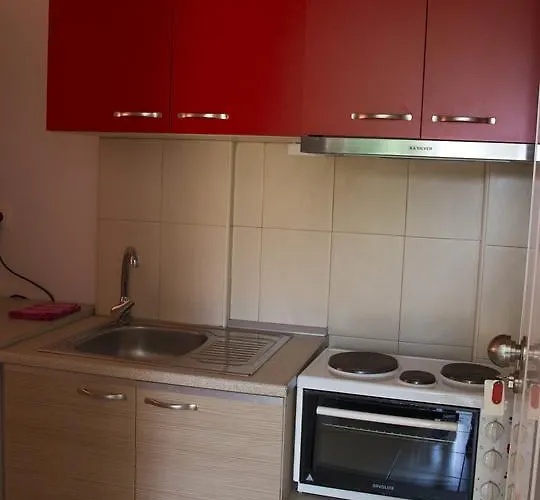 Four Seasons 2 Paralía