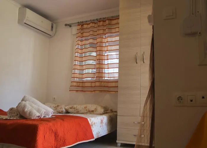 Four Seasons 2 * Paralía