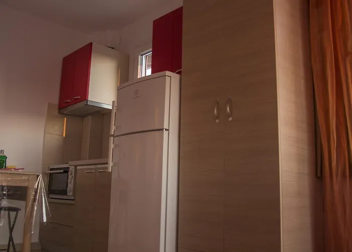 Four Seasons 2 Paralía