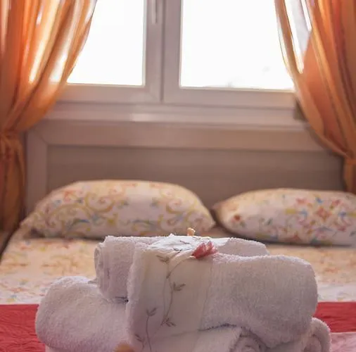 Four Seasons 2 Paralía