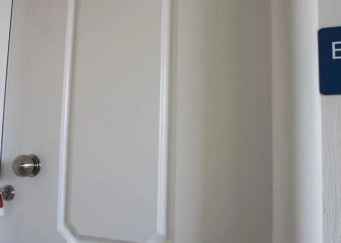 Four Seasons 2 Paralía